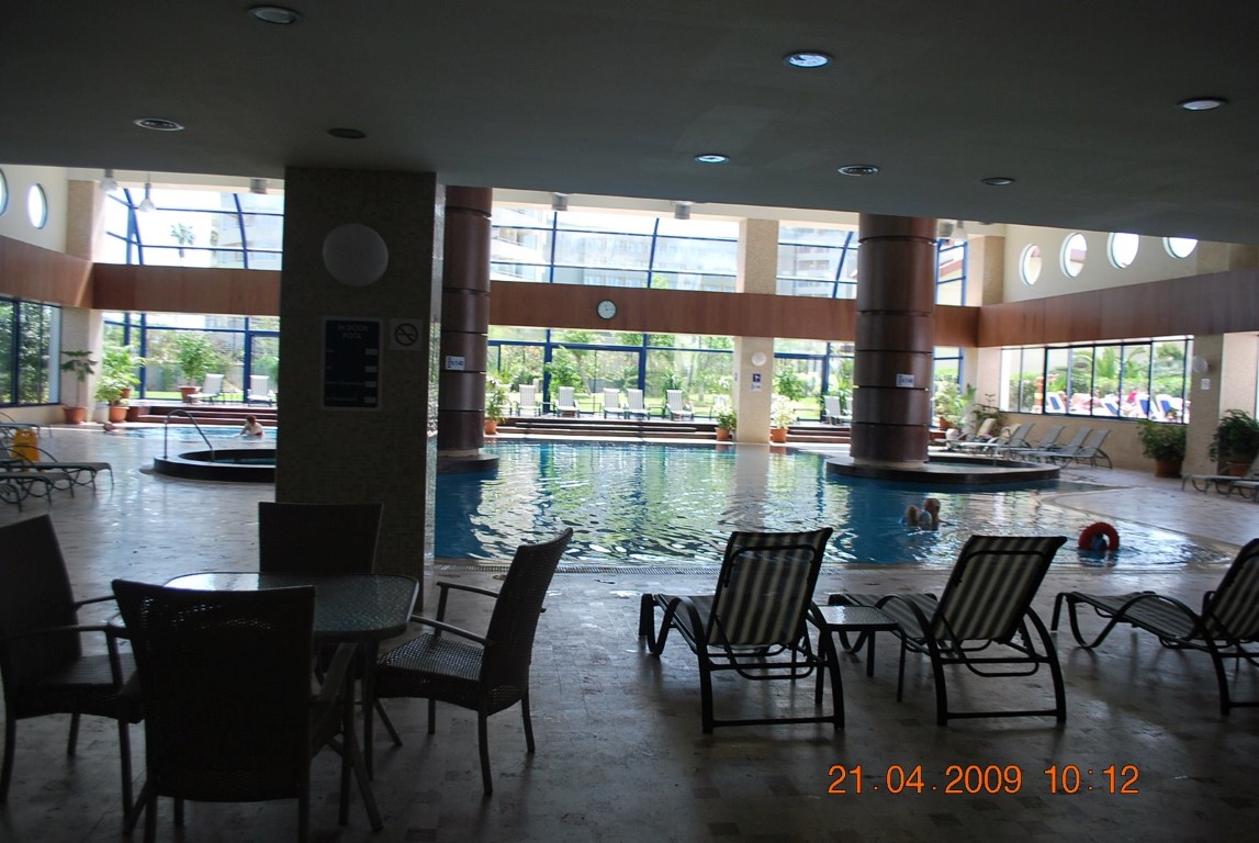 imagini hotel TITANIC LARA